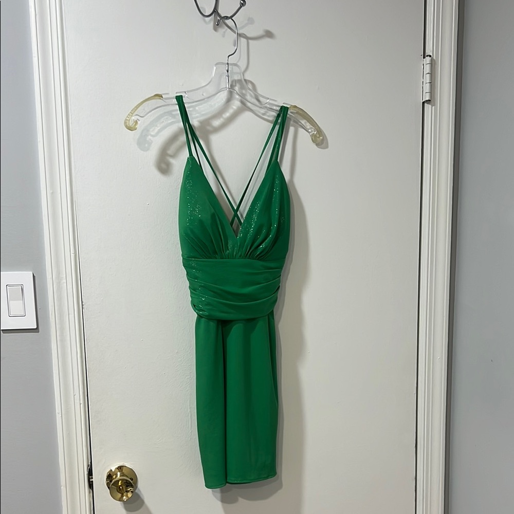 Elegant Green Sleeveless Dress